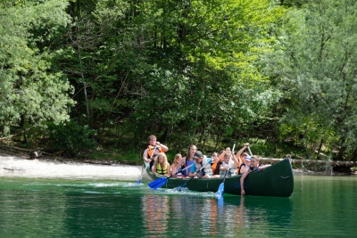 Kanuji, veščine in zastavice